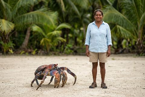 Person, in “Coconut crab vs person”