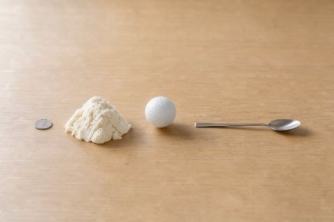 What does 100 grams of goat cheese look like?