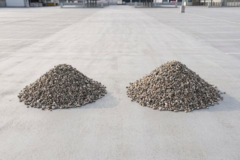 1 ton of gravel vs 1 yd³ of gravel: size comparison