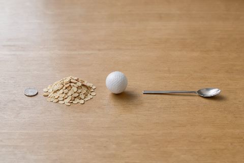 What does 30 grams of sliced almonds look like?