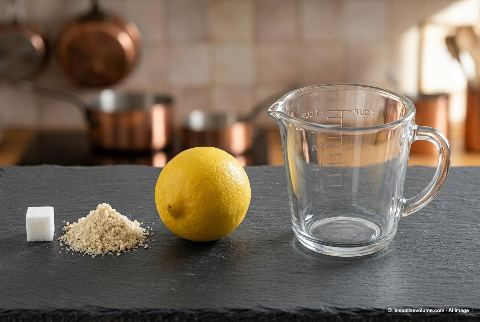 Almond flour, in “What does 1 tablespoon of almond flour look like?”