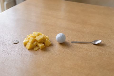 What does 1 cup of diced pineapple look like?