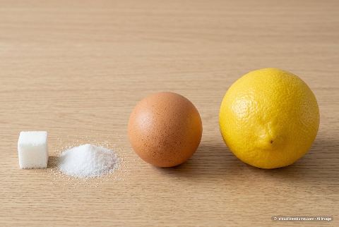 Table salt, in “What does 5 grams of table salt (fine) look like?”