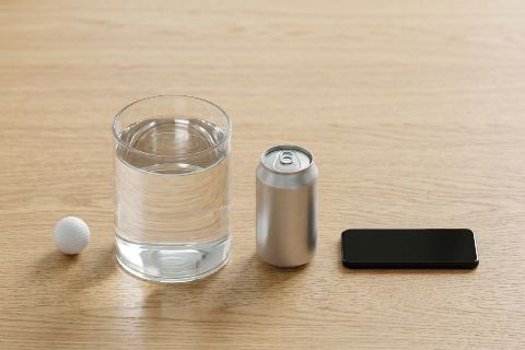 What does 2 liters of water look like?