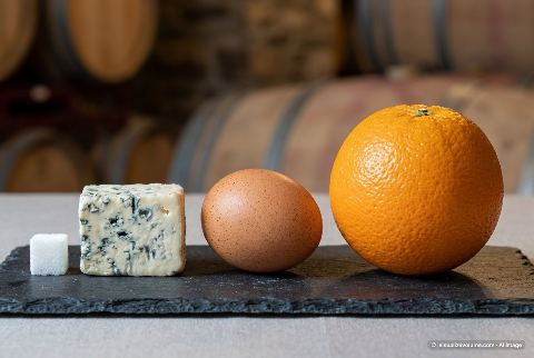 Blue cheese, in “What does 50 grams of blue cheese look like?”