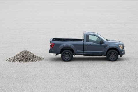 1 ton of gravel vs pickup truck: size comparison