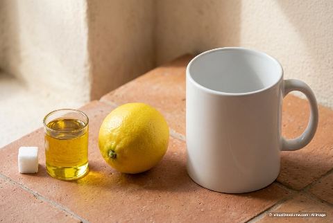 Olive oil, in “What does 3 tablespoons of olive oil look like?”