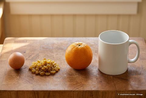 Golden raisins, in “What does 0.25 cups of golden raisins look like?”